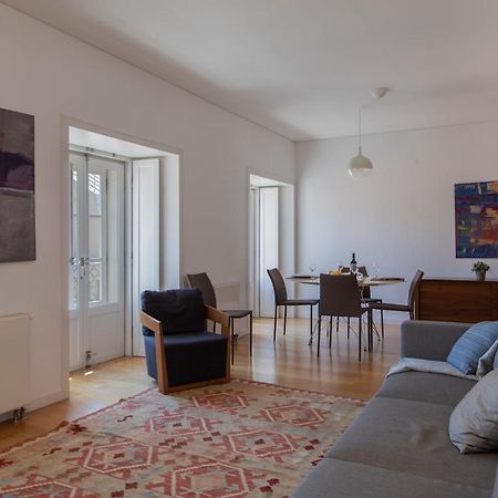 Downtown Apartment Santa Justa Lisbon Bagian luar foto