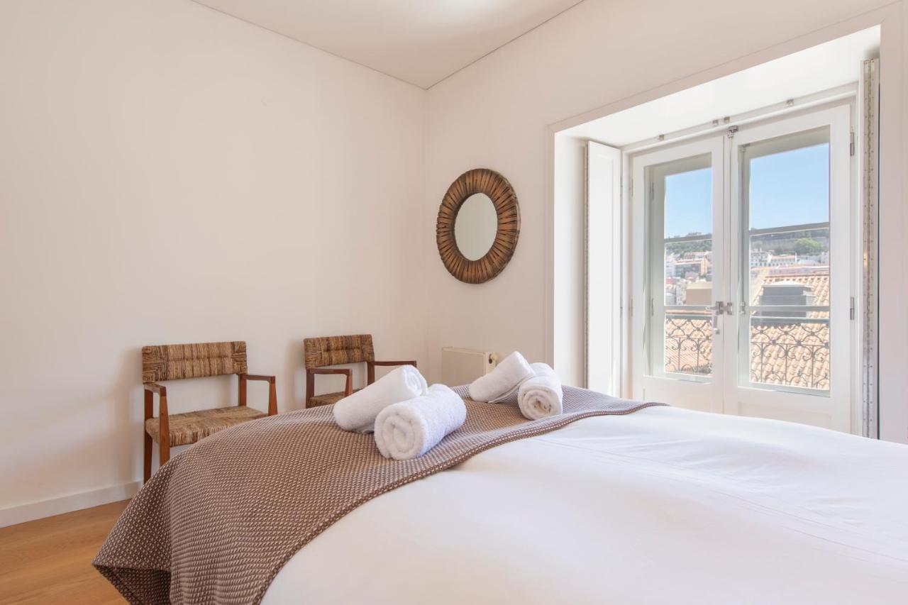 Downtown Apartment Santa Justa Lisbon Bagian luar foto