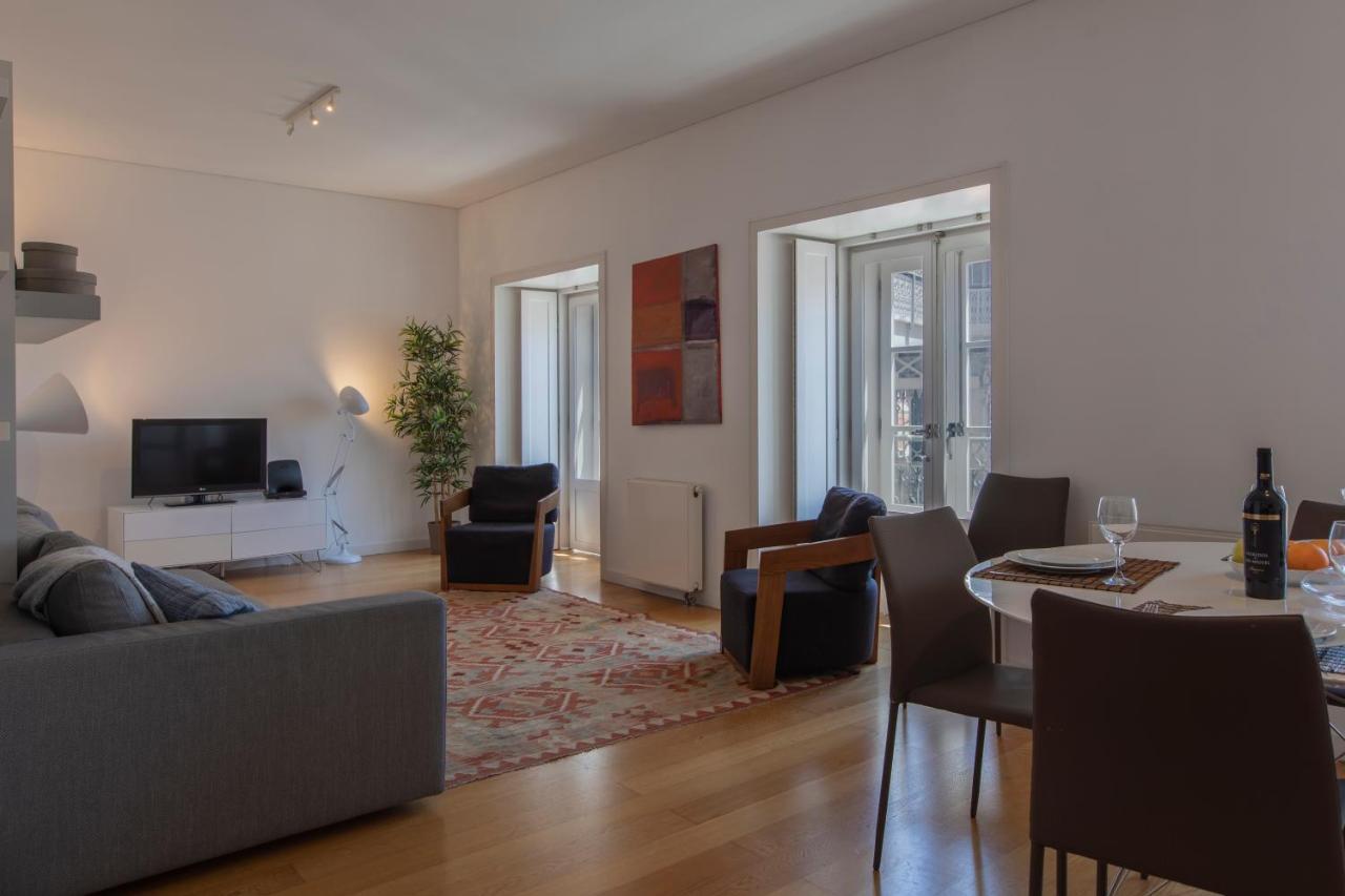 Downtown Apartment Santa Justa Lisbon Bagian luar foto